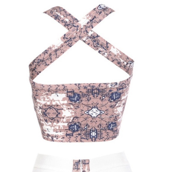 Acacia - Picture 5 of 9